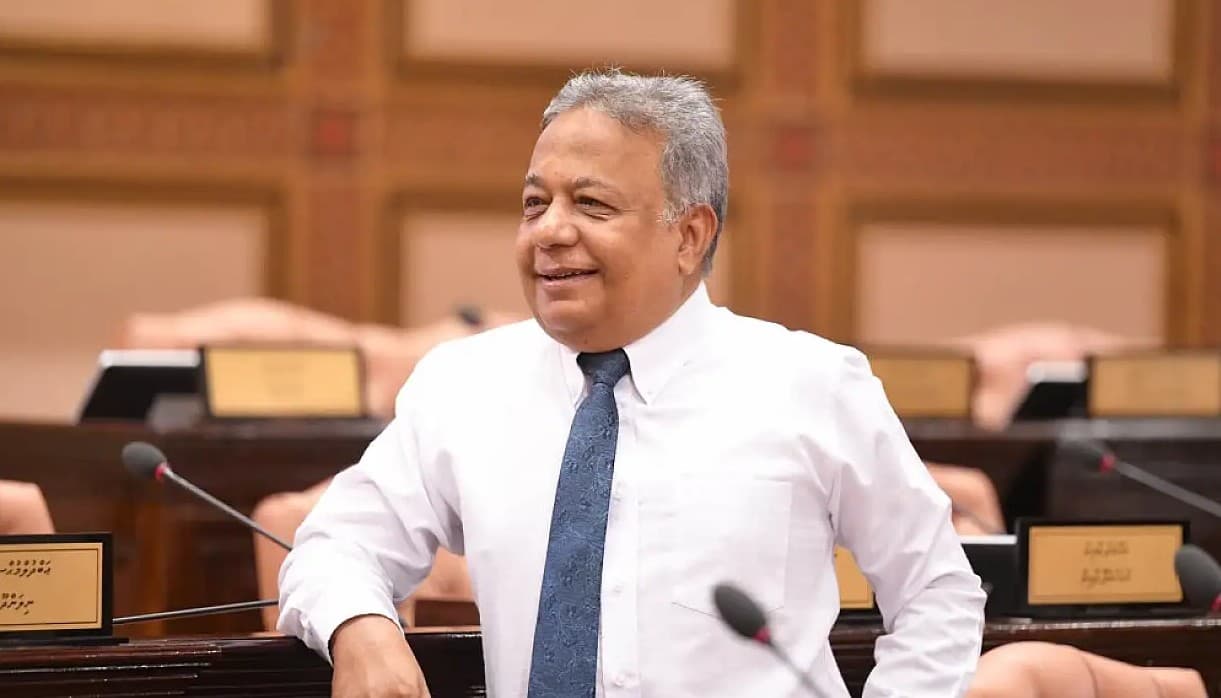 މަޖިލީހުގެ ނައިބު ރައީސް ކަމަށް އިންތިހާބުވުމުން ސަލީމަށް އޭދަފުށިން ހޫނު މަރުހަބާއެއް ކިޔަނީ
