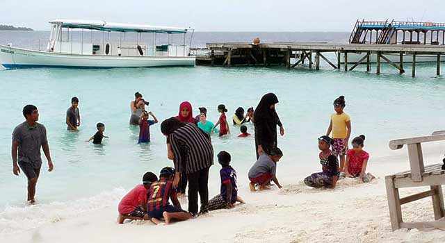 ފަތަން ދަސްކުރަމާ ކޭމްޕް" ގެ ނަމުގައި އިއްޔެ ފެށި މި ޕްރޮގްރާމުގެ ތެރެއިން