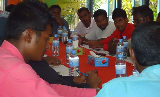 ފަޅުތެރޭ ބައްދަލުވުމެއް ބާއްވައިފި
