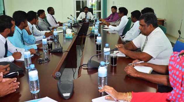 ޕީޖީ ބ. އަތޮޅު ކައުންސިލާއި އޭދަފުށީ ކައުންސިލު މެންބަރުންނާއެކު ބޭއްވި ބައްދަލިުވުމުގެ ތެރެއިން