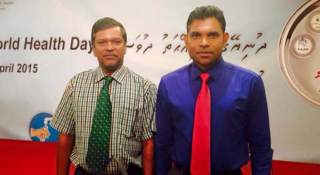 ބ. އަތޮޅު ހޮސްޕިޓަލުގެ ޑިރެކްޓަރު އަހްމަދު ވަހީދު ފައިސަލުއާއެކު--
