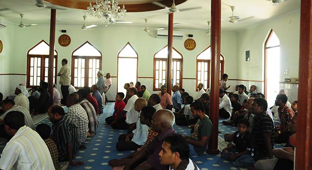 މަސްޖިދުލް ޔޫސުފްގައި މިއަދު ހުކުރު ނަމާދު ކުރަނީ