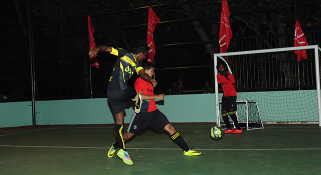 ރޭ ތުތިމަސް ލަކީ އެއިޓް ބައްދަލުކުރި މެޗުގެ ތެރެއިން