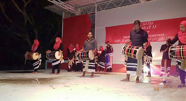 ޒުވާންގެ ސްޓޭޖް ޝޯވ