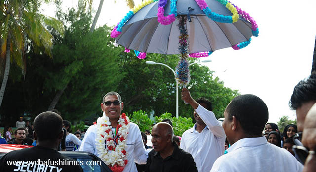 ސޮބާ ރަށަށް އައުމުން މަރުހަބާ ކިޔަނީ -- އީޓީ ފޮޓޯ / ތޯރިގް
