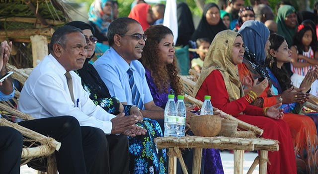 ބ. އަތޮޅުގައި ކުރިއަށްދާ ފުނަ ހަރަކާތް-- އީޓީ ފޮޓޯ / ތޯރިގް