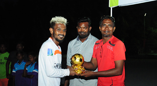 ބ. އެޓޯލް ޗެލެންޖުގެ މޮޅު ކުޅުންތެރިޔާގެ މަގާމް ހޮކޭ އަށް