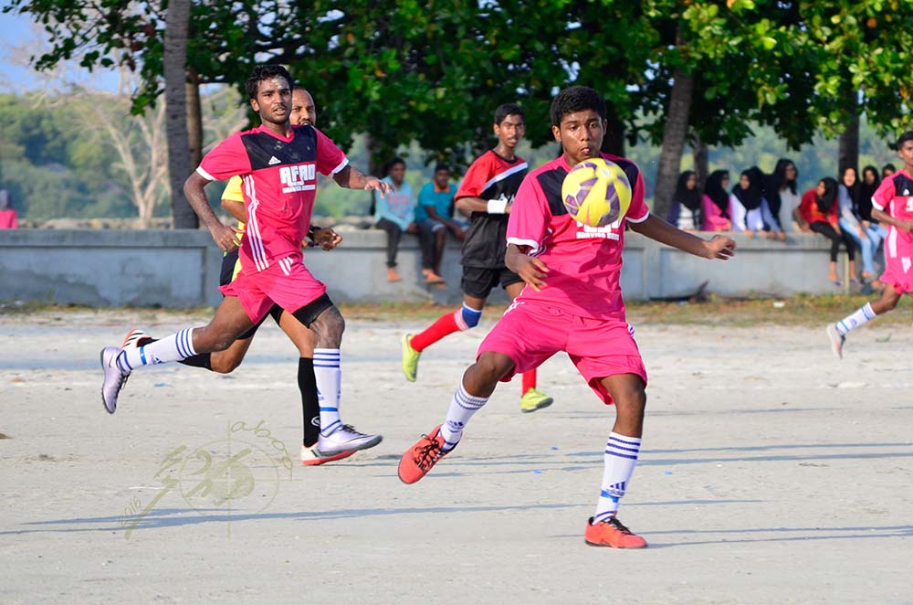 އިންޓަ ހައުސް ފުޓްބޯޅަ މުބާރާތް ފަށައިފި
