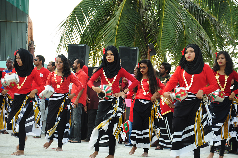 މިނިވަން 50 ފާހަނގަ ކުރުމަށް މިދިޔަ އަހަރު ބޭއްވި ކުޑަކުދިންގެ ހަވީރު | އީޓީ ފައިލް ފޮޓޯ