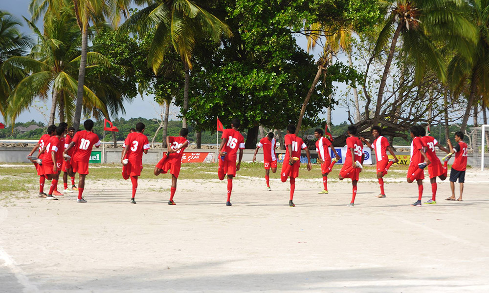 އޭދަފުށީ ޓީމުގެ ފުރަތަމަ 11 | ފޮޓޯ / ޜާއިފް ޔޫސުފް
