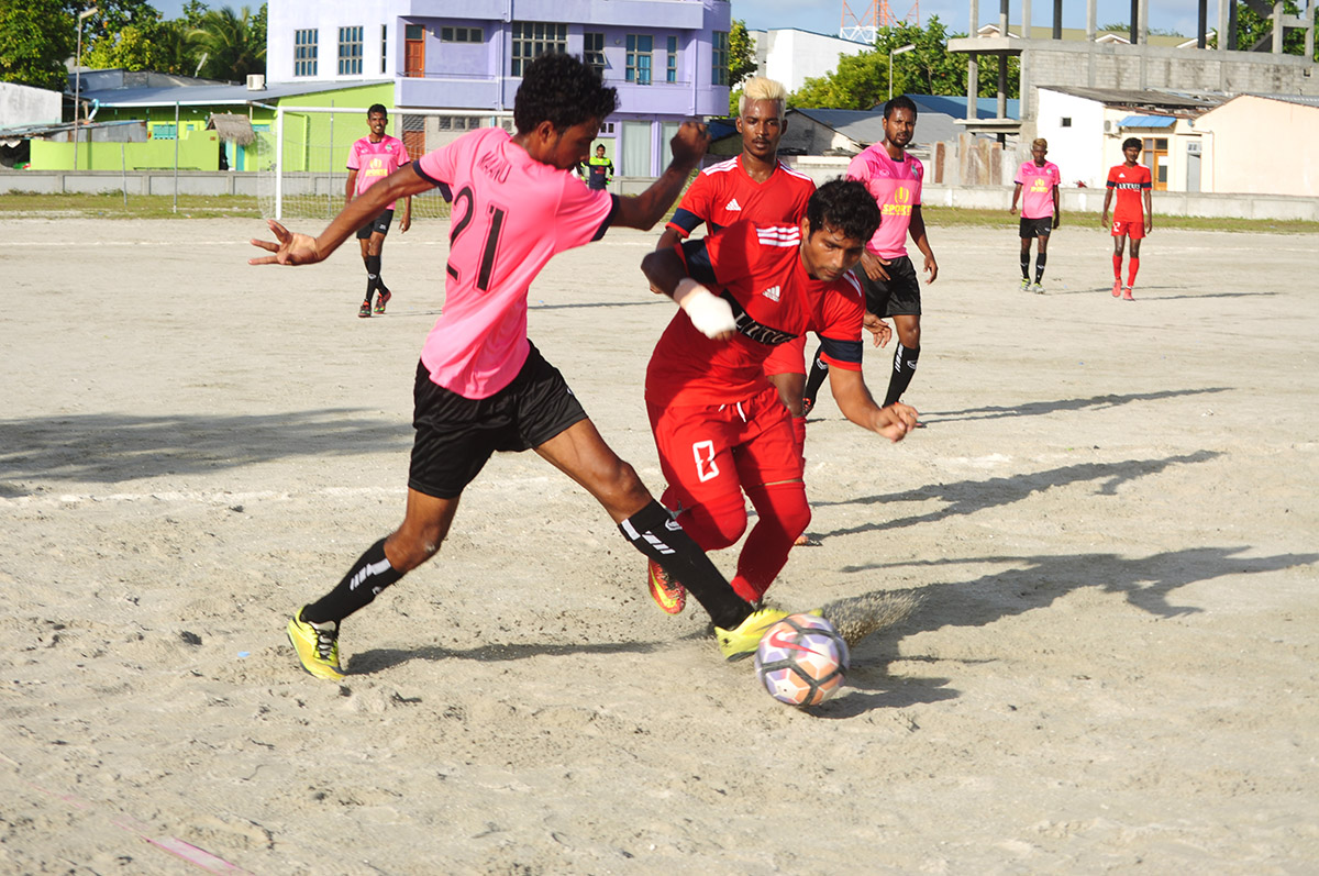 ޕެނަލްޓީ ޖަހައިގެން އެންޖޯއި ފްރެންޑްސް ބަލިކޮށް އެމް.އޭ ޔުނައިޓެޑް ފައިނަލަށް