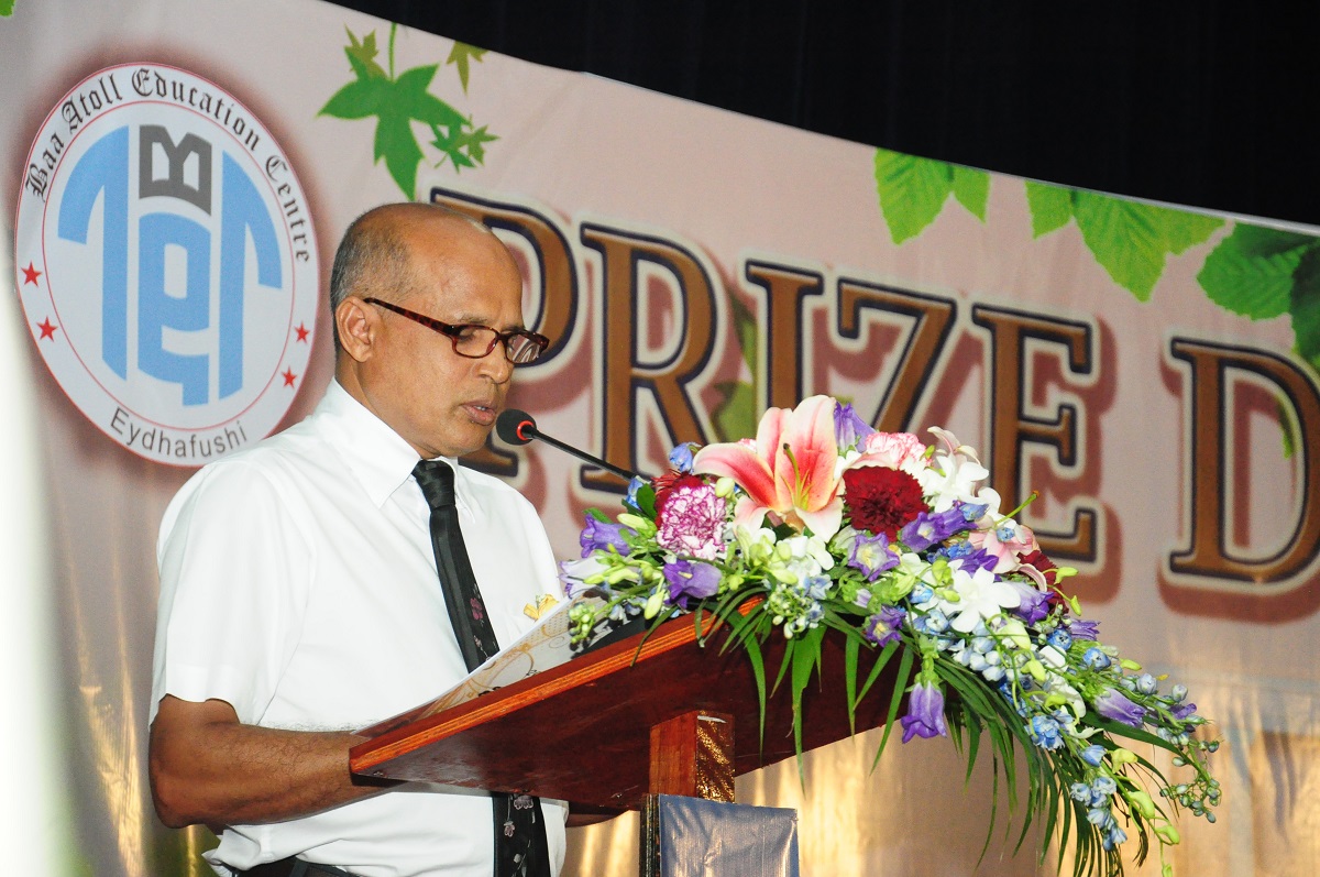 މިރޭގެ ޖަލްސާގައި ސްކޫލްގެ ޕްރިންސިޕަލް ވާހަކަފުޅު ދައްކަވަނީ | އީޓީ ފޮޓޯ: ތޯރިގް