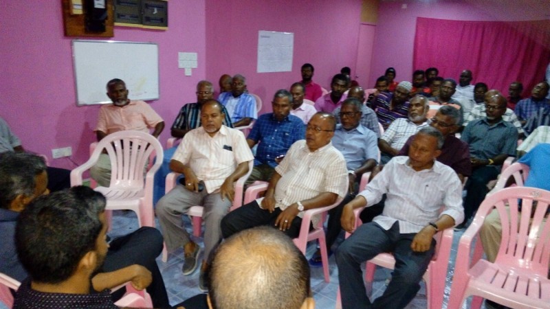 ސަލީމު އޭދަފުށީގެ ބައެއް އިސް ރަށްވެހިންނާ ބައްދަލުކުރެއްވުން-- ފޮޓޯ / އީވީ