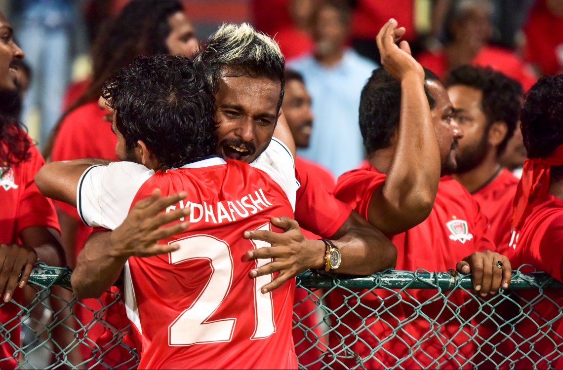ފުޓްބޯޅަ ޓީމަށް ހޫނު މަރުހަބާއެއް ކިޔުމަށް ތައްޔާރުވަނީ