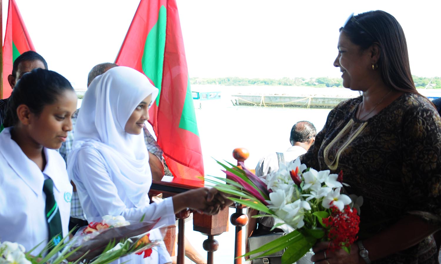 އެޑިޔުކޭޝަން މިނިސްޓަރަށް އޭދަފުށިން ހޫނު މަރުހަބާއެއް