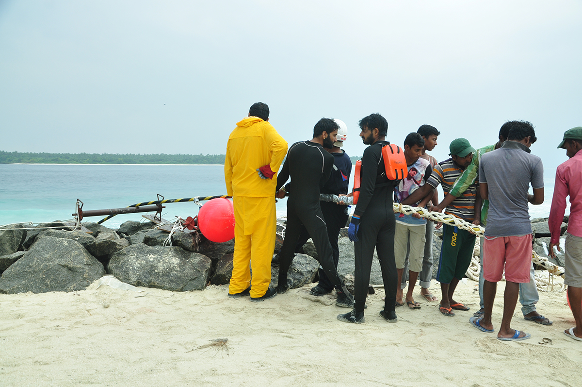 އުރީދޫގެ ސަބްމެރިން ކޭބަލް އޭދަފުށީގައި ގާއިމްކޮށްފައިވާ ލޭންޑިން ސްޓޭޝަނާ ގުޅާލުމުގެ މަސައްކަތް މިއަދު ކުރަނީ | އީޓީ ފޮޓޯ:ރާއިފް ޔޫސުފް