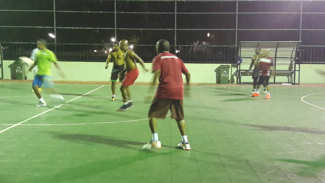 އޭދަފުށީ ވެޓަރަންސް ޓީމު ޕްރެކްޓިސްގައި