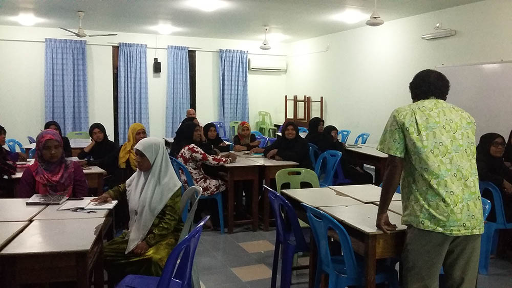 ބެލެނިވެރިން އަރަބި ބަހަށް އަހުލުވެރިކުރުވަން ކްލާސްތަކެއް ފަށައިފި