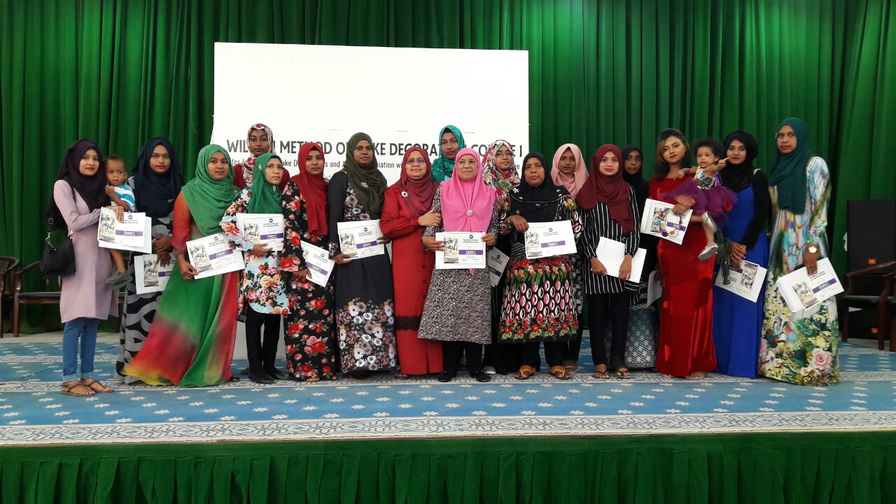 ކޭކު ޑެކަރޭޝަން ކޯސް ނިމި، ބައިވެރިންނަށް ސެޓްފިކެޓްދީފި