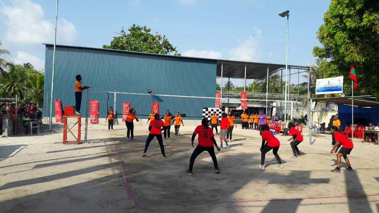 އަންހެން ވޮލީ މުބާރާތް: މާޅޮހާއި ކަމަދޫ ސެމީ އަށް