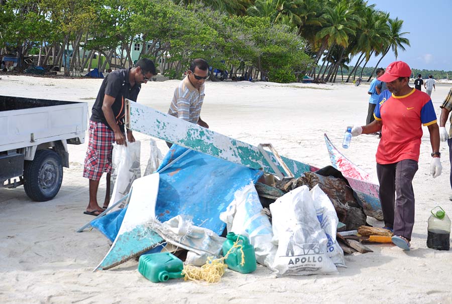 ހުމުގެ ރޯގާއިން ރައްކާތެރިވުމަށް ރަށުތެރެ ސާފުކުރަނީ