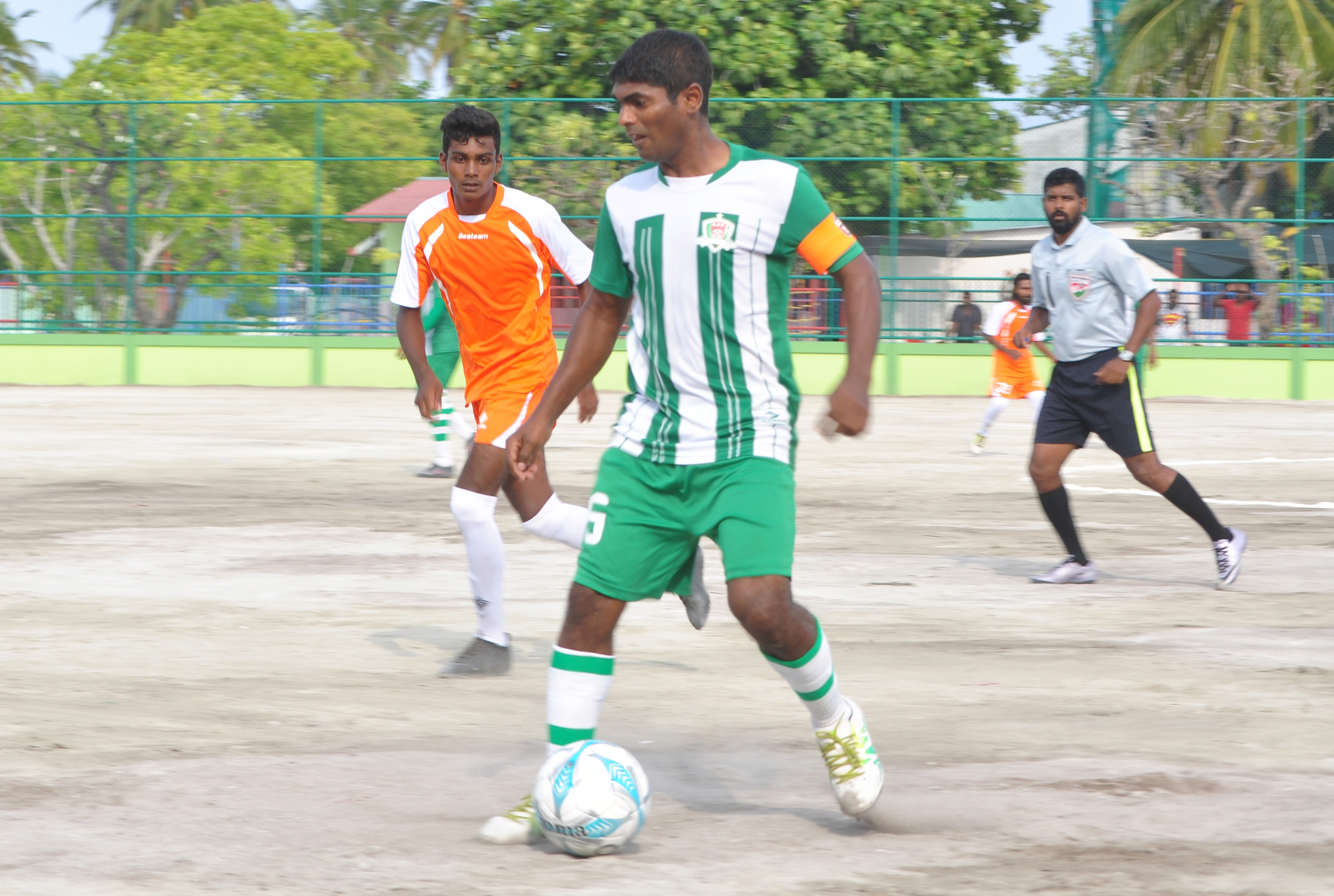 ޗެމްޕިއަން އޭދަފުއްޓާއެކު މިފަހަރު އުނގޫފާރު އަދި އޮޅުވެލިފުށި