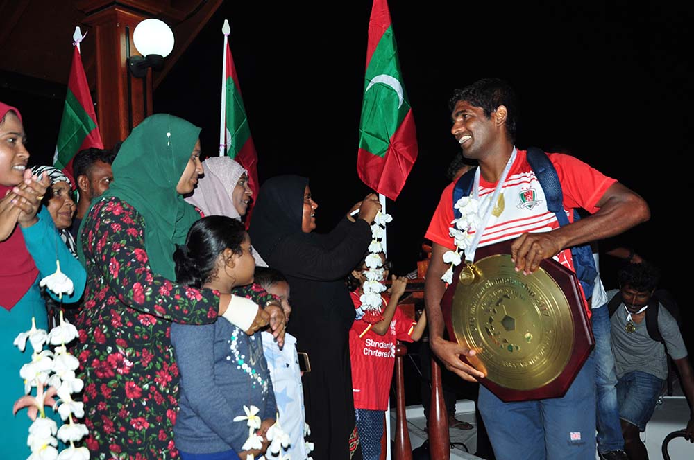 އޭދަފުށީ ޓީމަށް ރަތްދޫލައިގެ މަރުހަބާއެއް