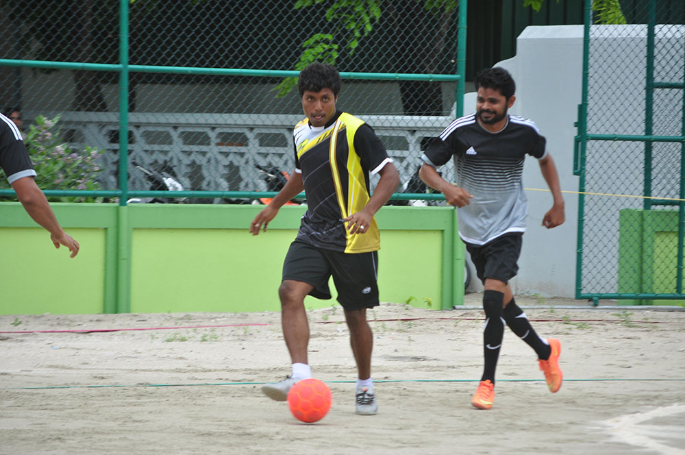 ފޮޓޯ ގެލަރީ: ބެލެނިވެރިންގެ ފުޓްސަލް މުބާރާތް