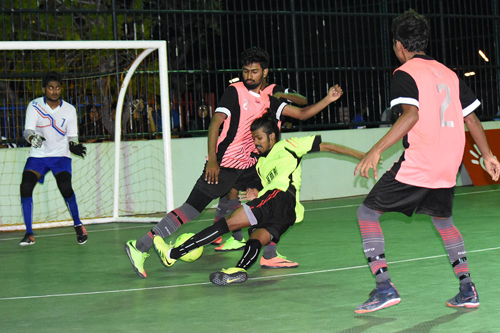 ބީކޭ ފުޓްސަލް މުބާރާތުގެ ސެމީއަށް ޓީމުތައް ހޮވިއްޖެ