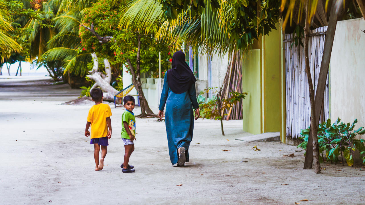 ކަމަދޫ ޔަކީސް ޖަމިއްޔާގެ ރޯދަ ހަދިޔާ: ކަރަންޓް މުޅިން ހިލޭ