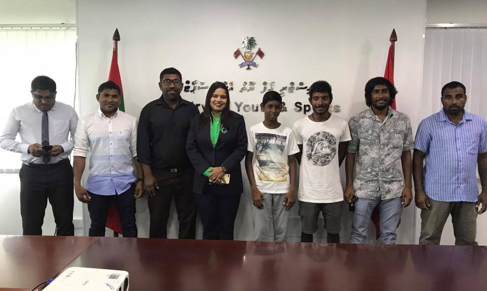 ކުޅިވަރާބެހޭ ވަޒީރު ހަންޓޭ އާ ބައްދަލުކުރައްވައިފި