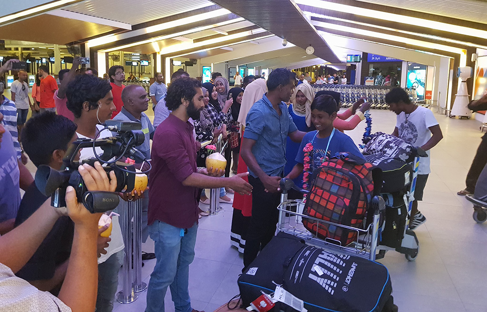 ހަންޓޭ އަށް ޝަރަފްވެރި މަރުހަބާއެއް