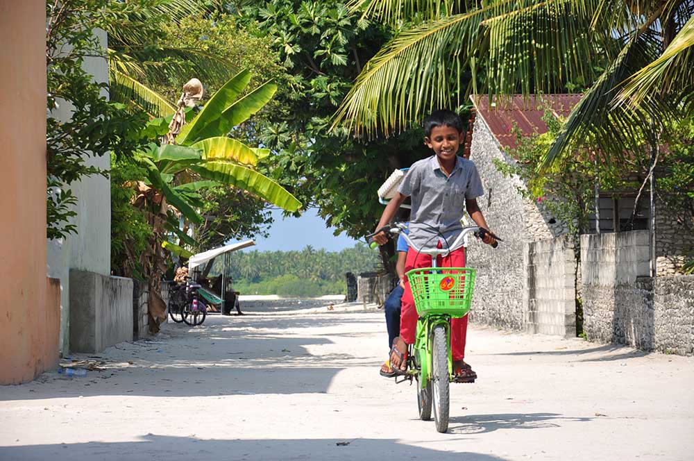 މާޅޮހުގައި ޕްލާސްޓިކް ރިސައިކަލް ކުރަން ފަށައިފި