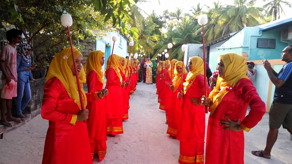 ލައިވް މިއުޒިކާއެކު ކުޑަރިކިލު ބަޑިޔާ މިރޭ އޭދަފުށީގައި