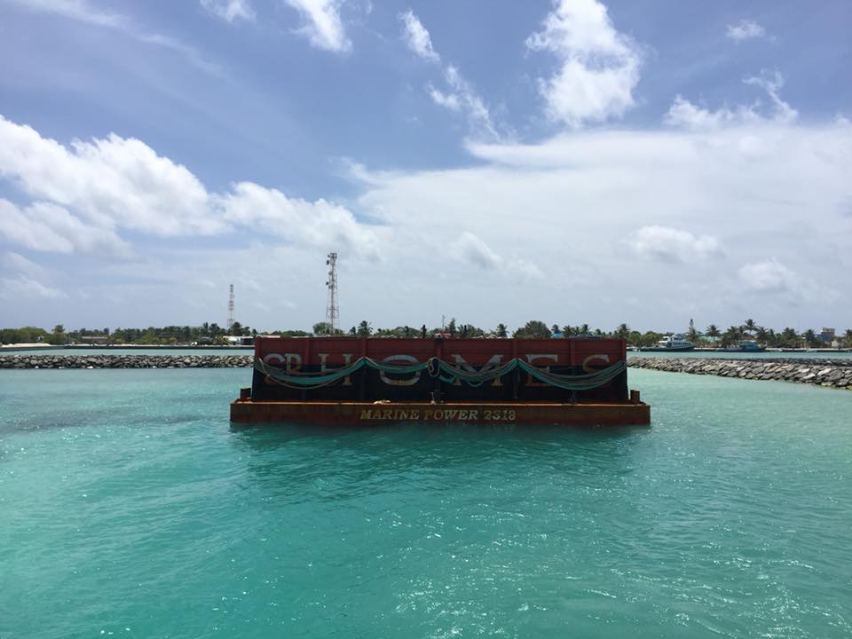 ހިލަ ބާޖެއް ތުޅާދޫ ނެރަށް އަރައި ދަތުރުތައް ހުއްޓިފައި