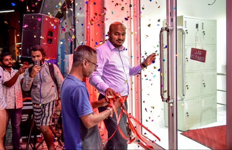 ރެޑްވޭވްގެ އާ ފިހާރައެއް ހުޅުވައިފި