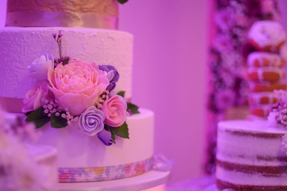 ކޭކް ޑެކަރޭޝަން އެޑްވާންސް ކޯހެއް ފަށަނީ