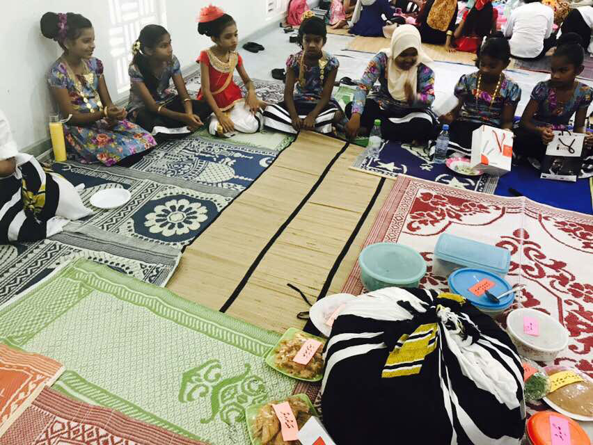 ގައުމީދުވަސް ފާހަގަކުރަން  ސްކޫލުތަކުގައި ޖާފަތެއް ބާއްވަނީ