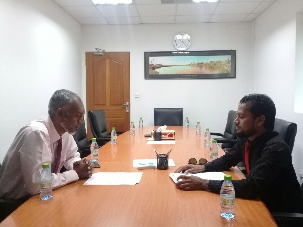 ރައްޔިތުންގެ ކަންބޮޑުވުންތައް ހައުސިން މިނިސްޓަރާ ހިއްސާކުރައްވައިފި