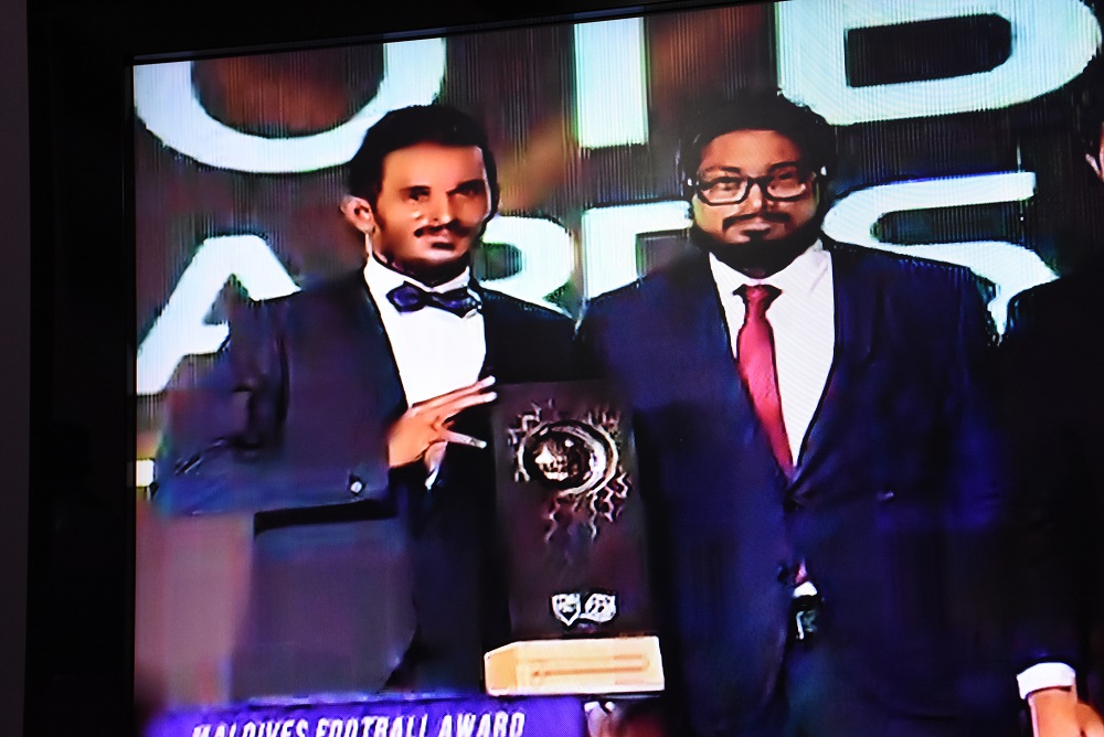 އަހަރުގެ އެންމެ މޮޅު ކުޅުންތެރިޔާގެ އެވޯޑާއި ރަންބޫޓް ސެންޓޭ ދިފާއުކޮށްފި