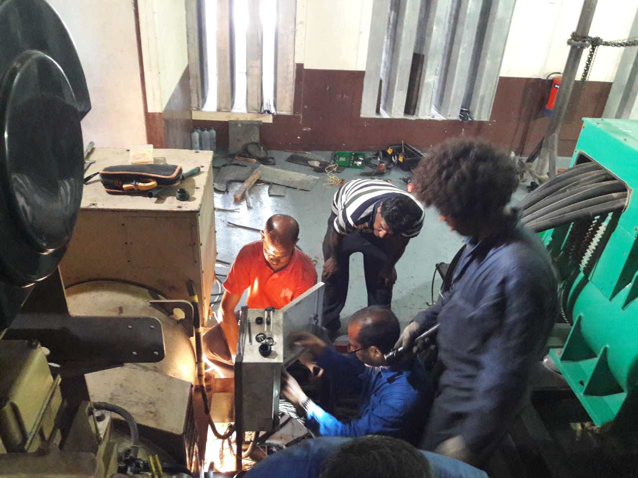 ޕެނަލް ބޯޑު މަސައްކަތަށް މުޅި ރަށުން ކަރަންޓް ކަނޑާލަނީ