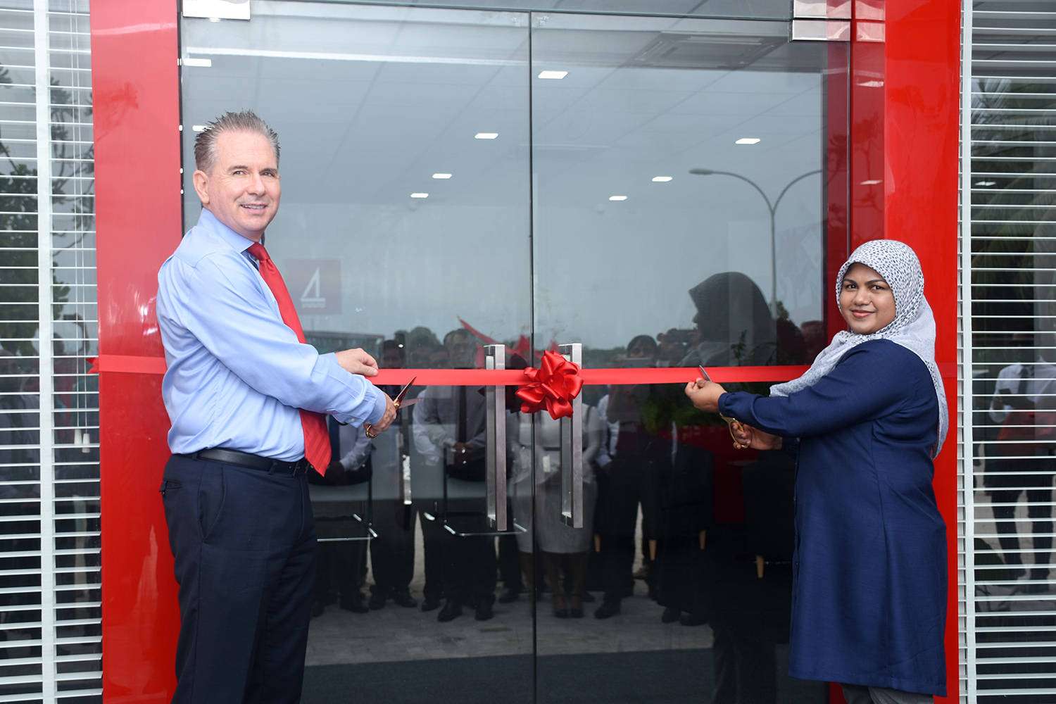 ބީއެމްއެލް އޭދަފުށީ ބްރާންޗުގެ އާ އިމާރާތް ހުޅުވައިފި