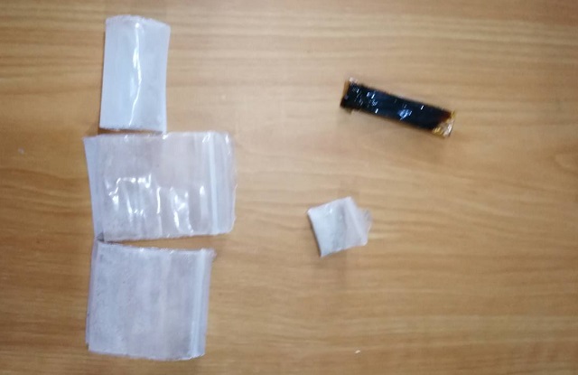 އޭދަފުއްޓަށް އެތެރެކުރި މަސްތުވާތަކެތި ހޯދައި، ކެންދޫން ދެ މީހަކު ހައްޔަރުކޮށްފި