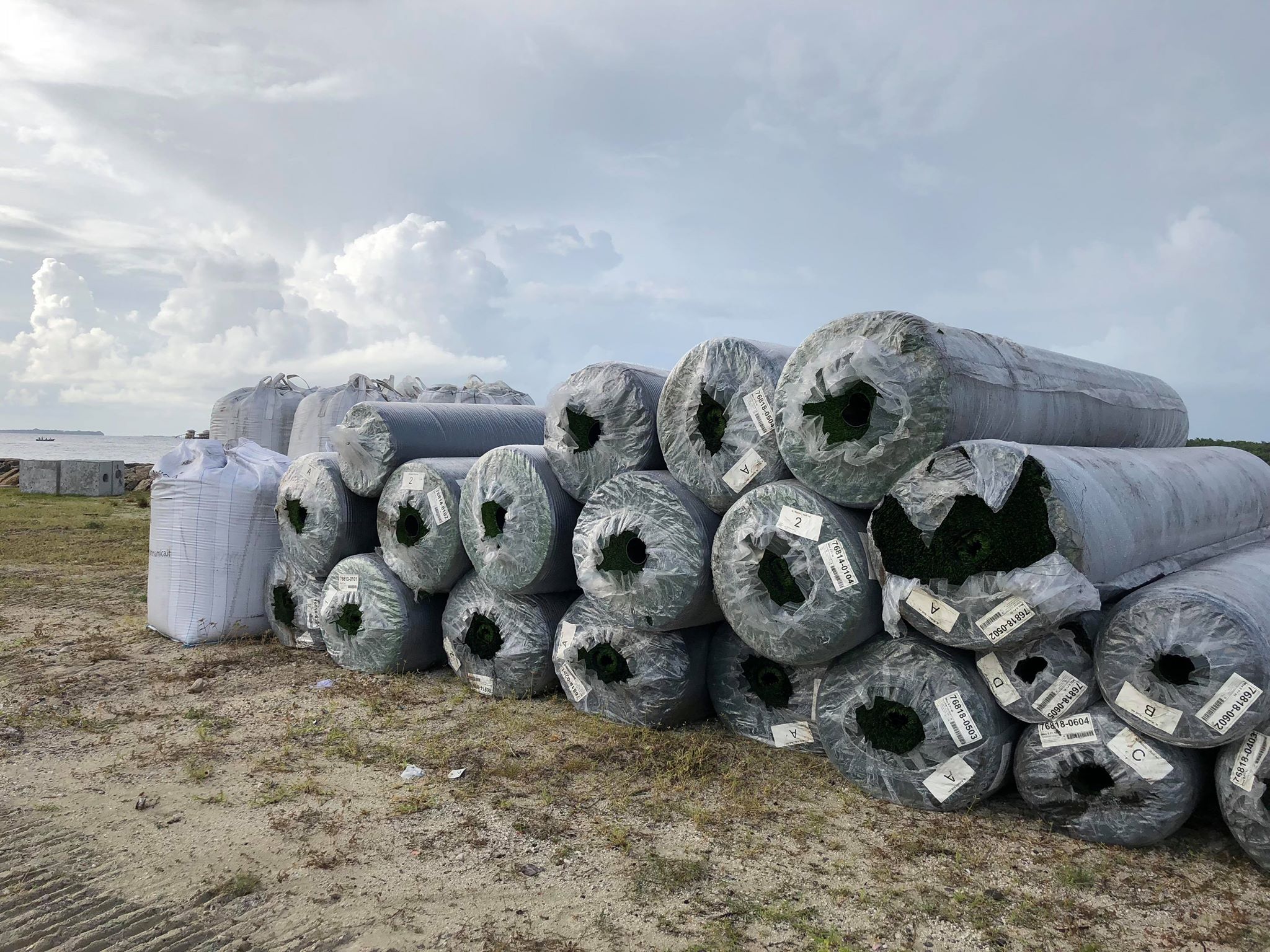 ނަޒީރު ހަދައިދޭ ފުޓްބޯޅަ ދަނޑަށް ބޭނުންވާ ޓާފް ގެނެސްފި