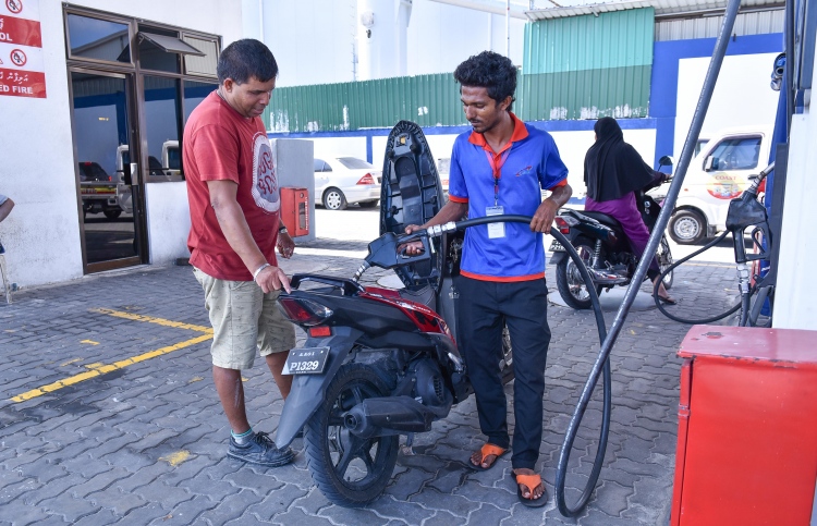 ޕެޓްރޯލާއި ޑީސަލްގެ އަގު އެސްޓީއޯއިން އަނެއްކާ ވެސް ބޮޑުކޮށްފި