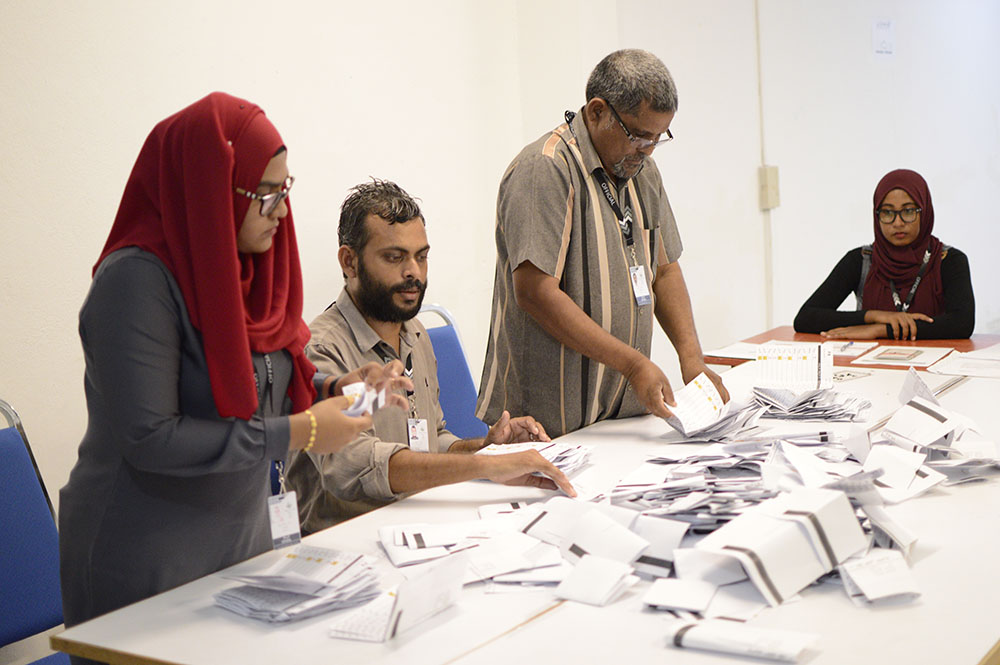 ރިޔާސީ އިންތިހާބުގައި ބ. އަތޮޅުގައި 17 ވޯޓު ފޮށި