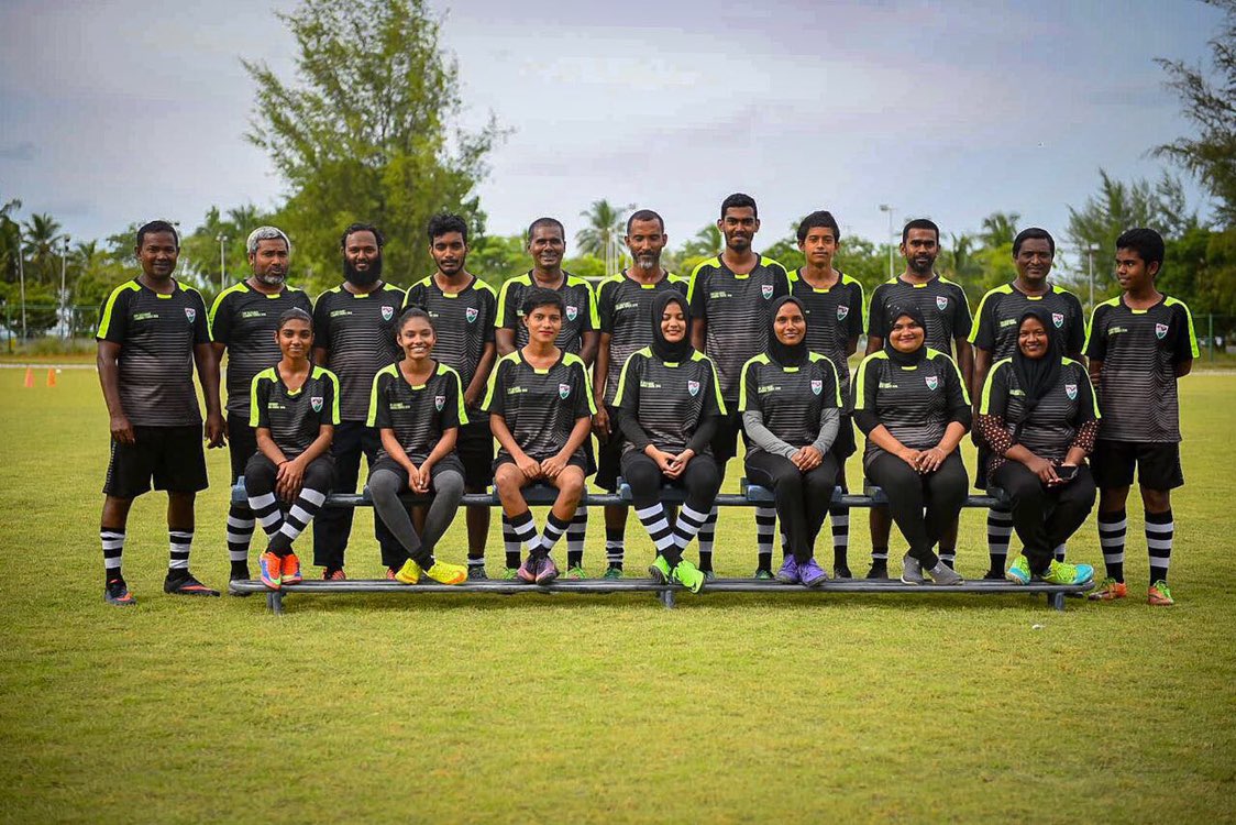 އޭދަފުށީގައި ގްރާސްރޫޓް ކޯޗިންކޯހެއް ބާއްވަނީ