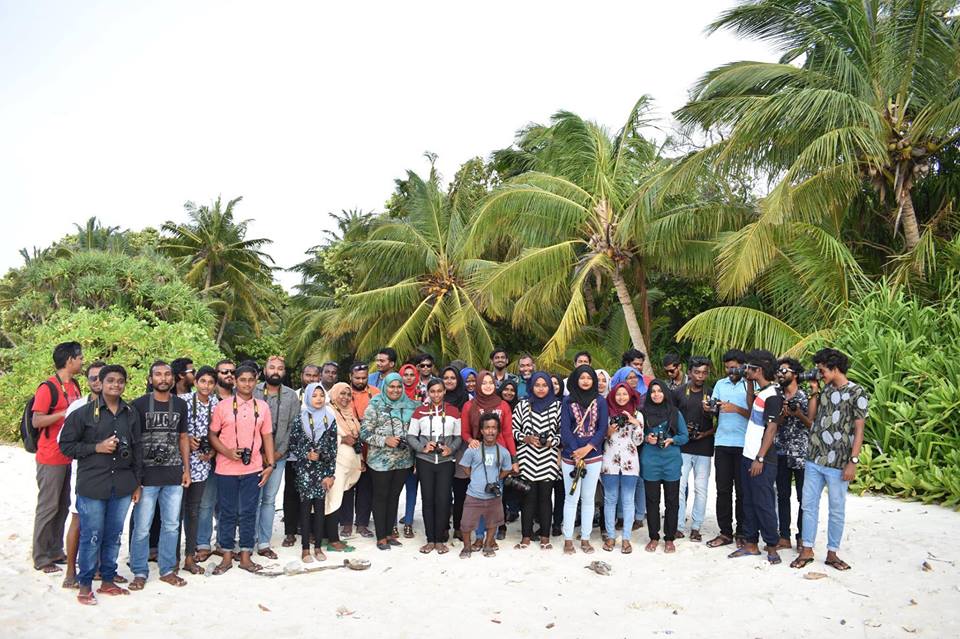 ދަރަވަންދޫގައި ފޮޓޯގްރަފީ ކޯހެއް ފަށައިފި