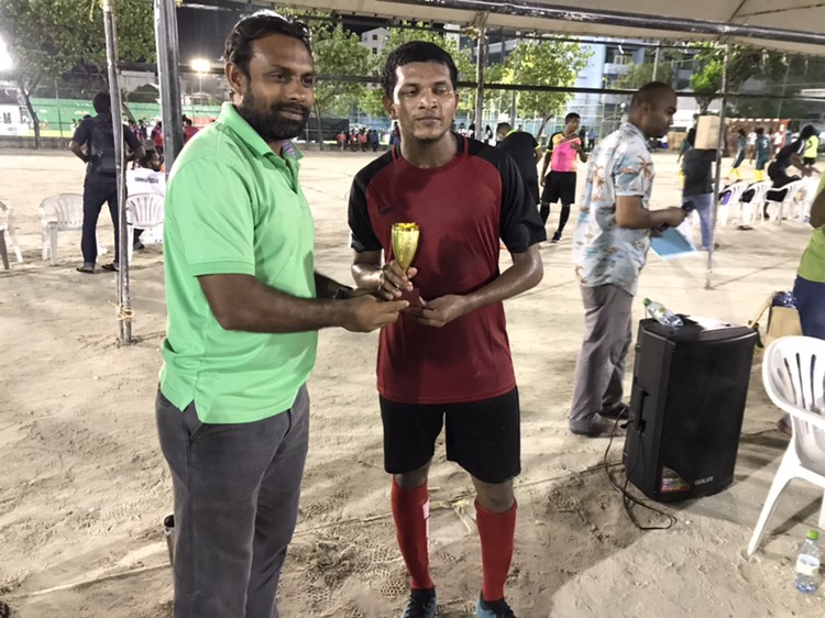 އޭދަފުއްޓާއި ހިތާދޫގެ ވާދަވެރި ކުރިމަތިލުން މިރޭ