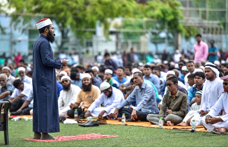 އީދު ނަމާދުގެ ބޮޑު ޖަމާއަތް މިފަހަރު ފުޓްބޯޅަ ދަނޑުގައި